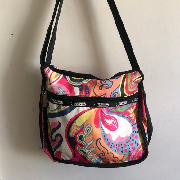 LE SPORTSAC Nylon Crossbody Bag With Adjustable St - Picture 8 of 8
